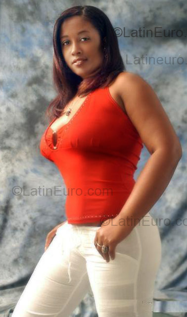 Date this foxy Dominican Republic girl Kathi Cristina from Santo Domingo DO1834