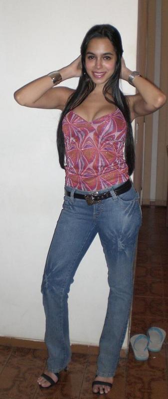 Date this good-looking Brazil girl Daniela from Rio De Janeiro BR1796