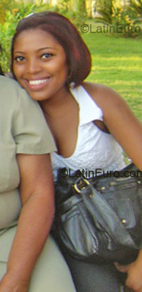 Date this hard body Dominican Republic girl Marilenny from Santo Domingo DO1909