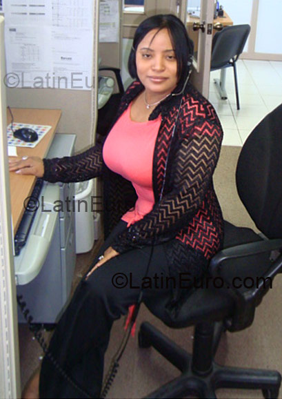 Date this stunning Dominican Republic girl Monica from Santo Domigo DO1938