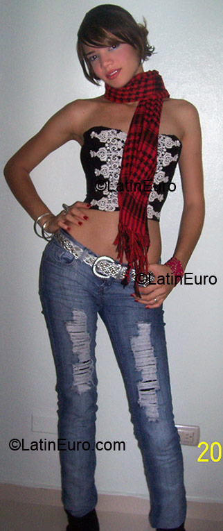 Date this hard body Dominican Republic girl Solara from Santiago DO1955