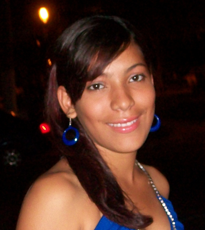 Date this nice looking Dominican Republic girl Yohanna from Santo Domingo DO2026