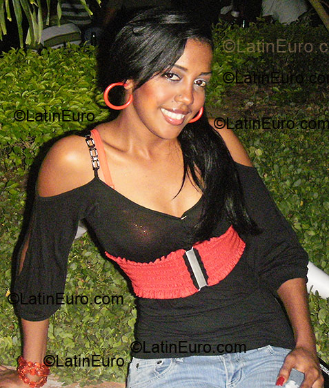 Date this gorgeous Dominican Republic girl Claribel from Sanchez , Samana DO2035