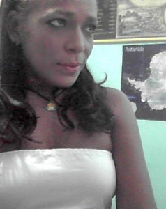 Date this hard body Brazil girl Denise from Salvador BR1879