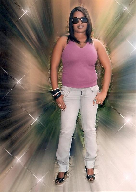 Date this lovely Dominican Republic girl Tamira from Santo Domingo DO2090