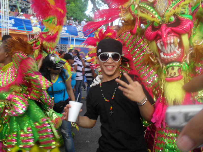 Date this tall Dominican Republic man Ghutta from Holyoke DO2118