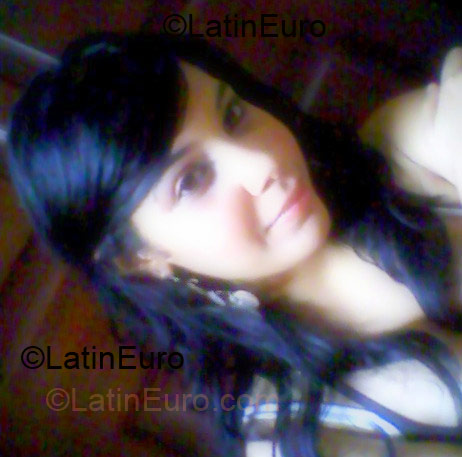 Date this nice looking Dominican Republic girl Julia from La Vega DO2145