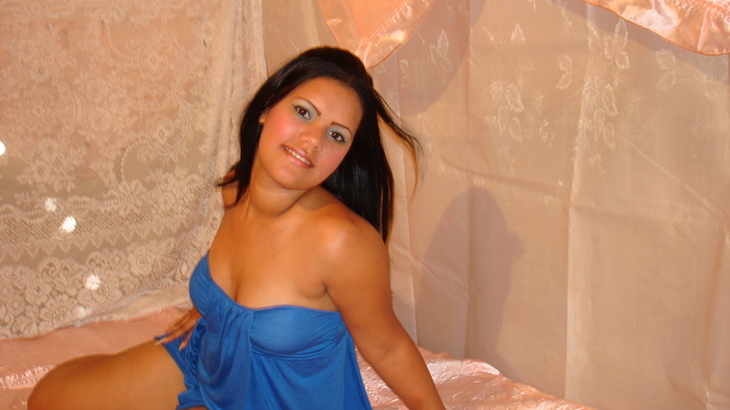 Date this stunning Dominican Republic girl Anggi from Santiago DO2146