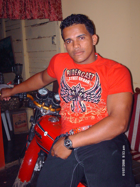 Date this fun Dominican Republic man JHOAN from Santiago DO2155