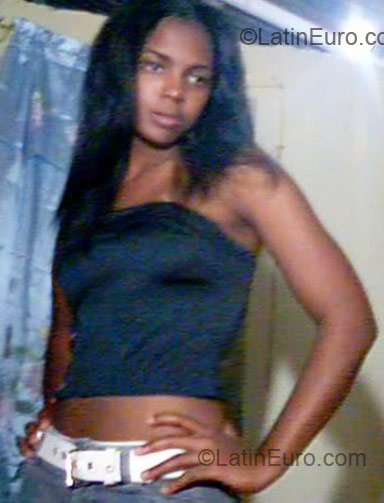 Date this hot Dominican Republic girl Danisa Maria from Santiago DO2172