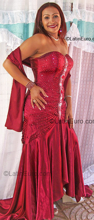 Date this sensual Dominican Republic girl Rosario from La Vega DO2267