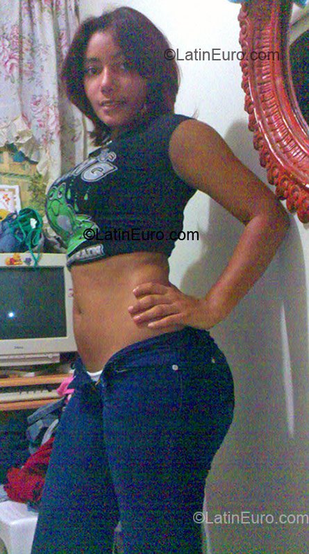 Date this lovely Dominican Republic girl Alexandra from Santo Domingo DO2368