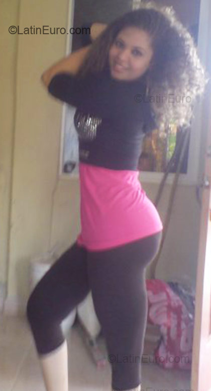 Date this passionate Dominican Republic girl Camila from Santo Domingo DO2388