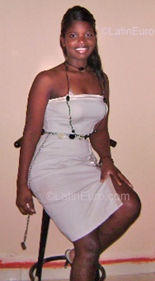 Date this sultry Dominican Republic girl Ranlys from Santo Domingo Oeste DO2478