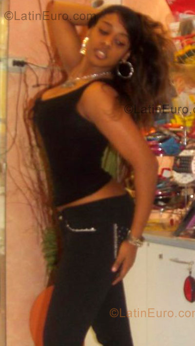 Date this cute Italy girl Gisselle from Frosinone IT76
