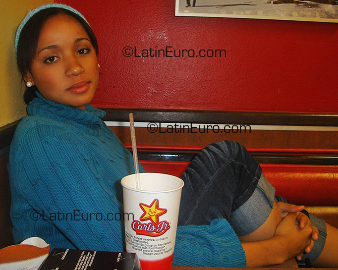 Date this sultry Dominican Republic girl Isamar from Santo Domingo DO2765