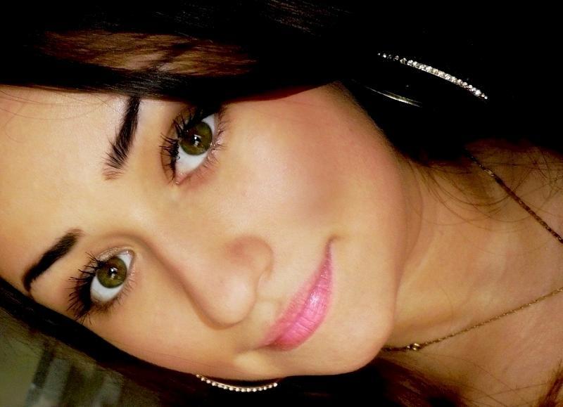 Date this happy Romania girl Lovely07 from Braila RO16