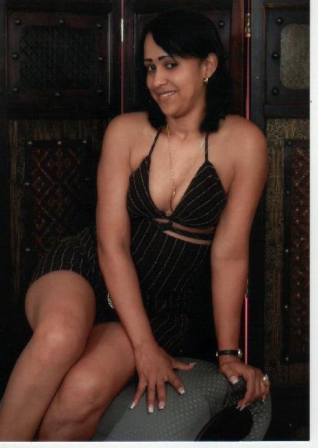Date this hard body Dominican Republic girl Ivelisse from Santo Domingo DO3104