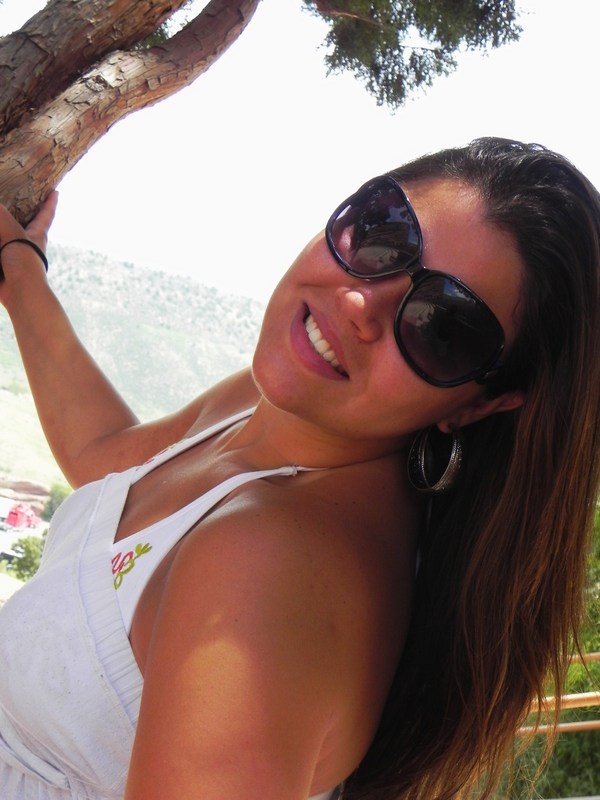Date this stunning Brazil girl Ia from Sao Paulo BR2231