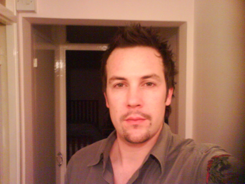 Date this happy United Kingdom man PerfectStranger from London GB311