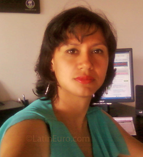 Date this funny Colombia girl Ofir from Cartago CO2917