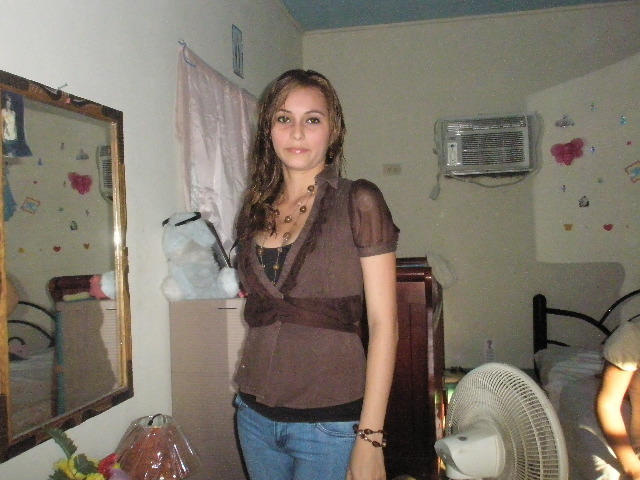 Date this gorgeous Honduras girl Claudia from San Pedro Sula HN56