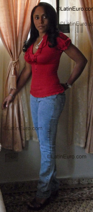 Date this beautiful Dominican Republic girl Belkis from Santo Domingo Este DO3358