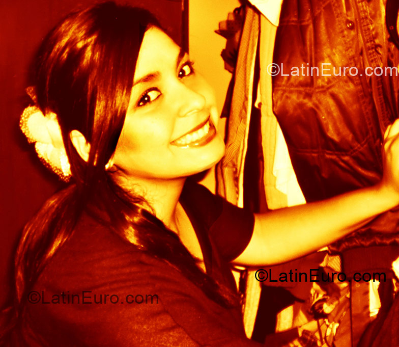 Date this lovely Peru girl Natalia from Lima PE220