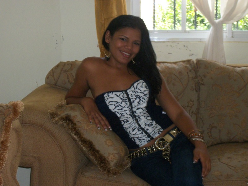 Date this athletic Dominican Republic girl Anarosabebe from Santo Domingo DO3667