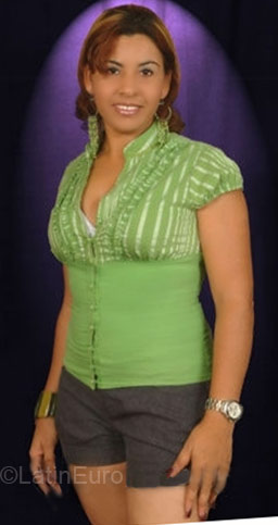 Date this delightful Dominican Republic girl Milka from Santo Domingo DO3709