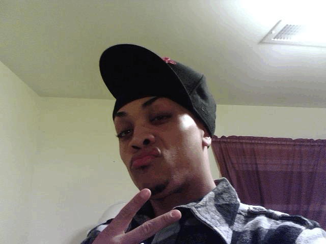 Date this hard body Colombia man Jay_maculant from Brookln CO3386