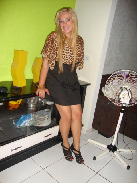 Date this nice looking Brazil girl Vivian2626 from Imperatriz BR2706