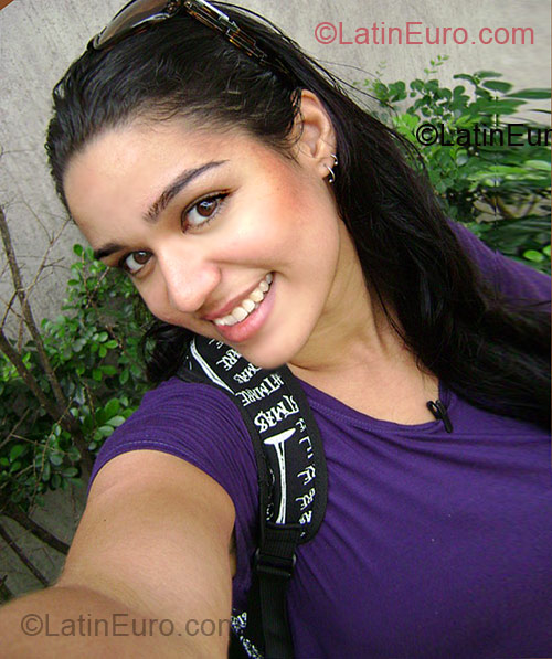 Date this georgeous Brazil girl Babizita from Sao Paulo BR4379