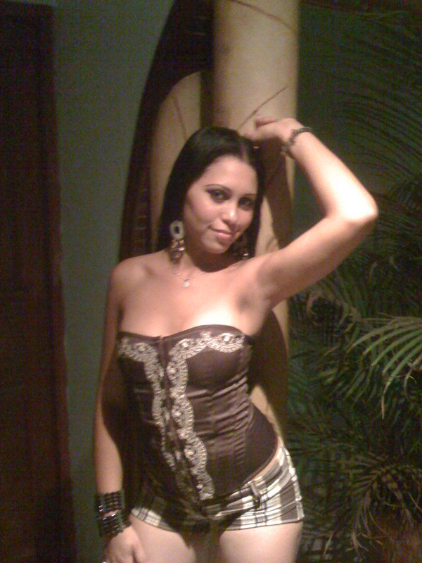 Date this tall Dominican Republic girl Maria from Santo Domingo DO3930