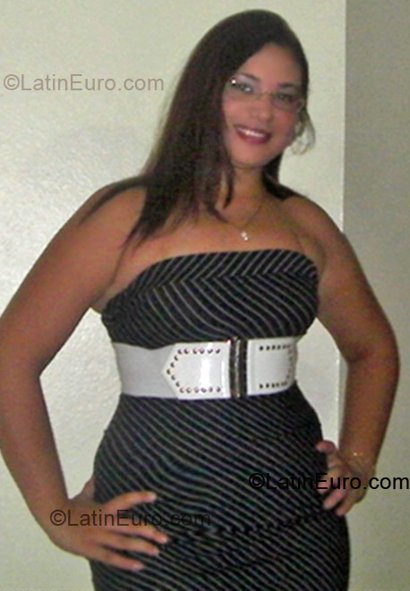 Date this attractive Dominican Republic girl Jissel Gomez from Dominicana DO3992