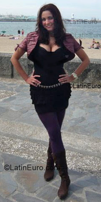 Date this delightful Brazil girl Paula from Joao Pessoa BR5181