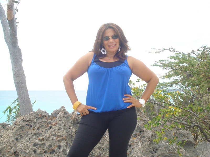 Date this nice looking Dominican Republic girl Mercedes from Barahona DO4063