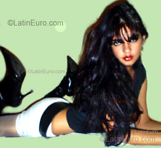 Date this beautiful Brazil girl Josie Helen from Sao Jose do Rio Preto BR4548
