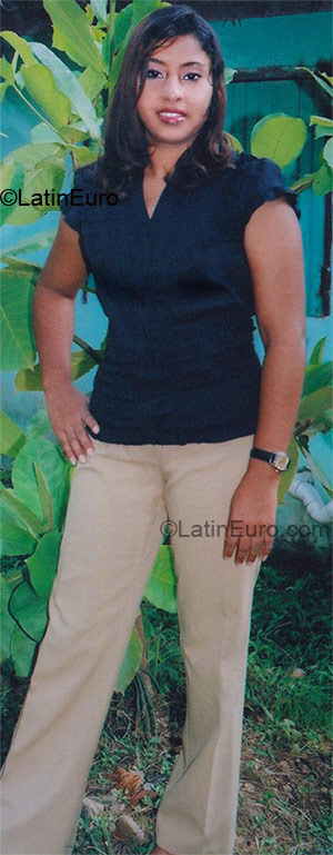 Date this pretty Honduras girl Elizabeth from Puerto Cortes HN181