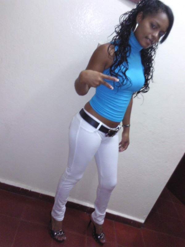 Date this sultry Dominican Republic girl Jordania from Rep. Dom. DO5850