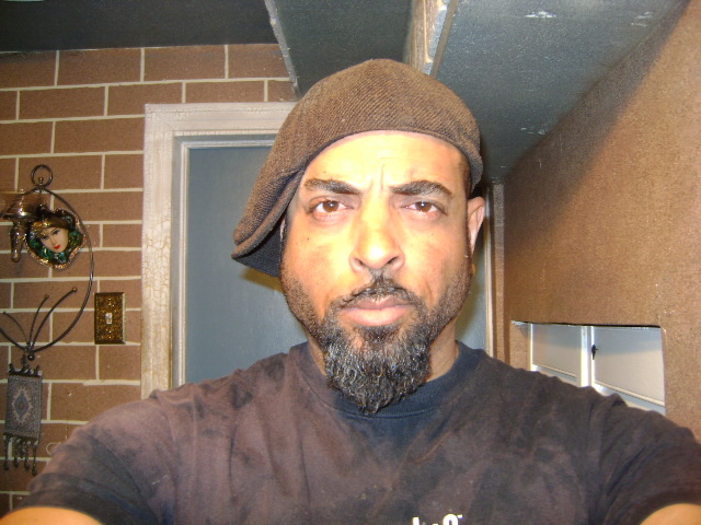 Date this nice looking Dominican Republic man DO4255 from Puerto Plata DO4255