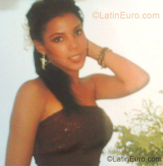 Date this georgeous Dominican Republic girl Rosainy from Higuey DO4356