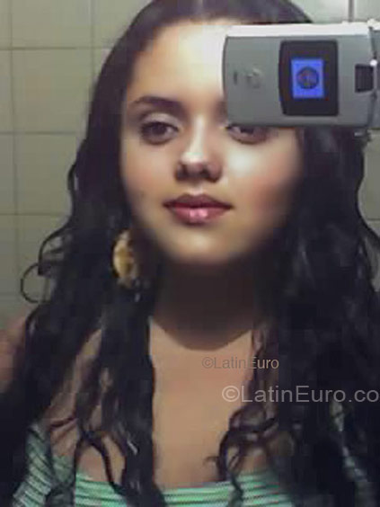 Date this charming Brazil girl Nubia from Contagem BR3126