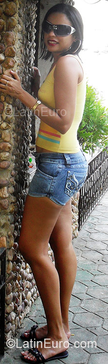 Date this athletic Brazil girl Iara from Caucaia BR9747