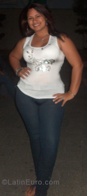 Date this sultry Dominican Republic girl Reynalda from Santo Domingo DO4587