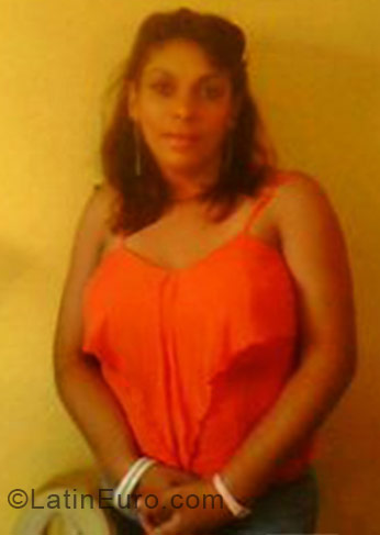 Date this happy Dominican Republic girl Katty vargas from Santiago DO4620