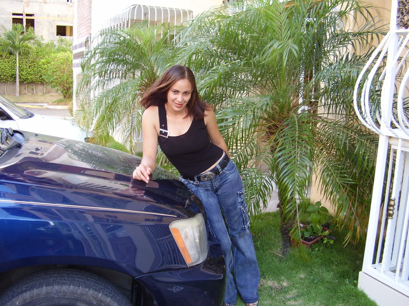 Date this nice looking Dominican Republic girl Angelica from Santiagos DO4637