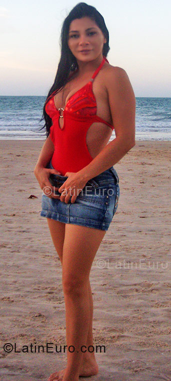 Date this lovely Brazil girl Joana Paula from Fortaleza BR3277