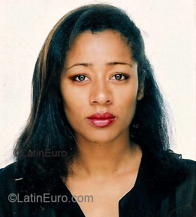 Date this athletic Brazil girl Maria de Lurdes from Aquidauana BR3285