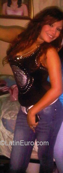 Date this stunning Dominican Republic girl Pamela from Santiago DO4711